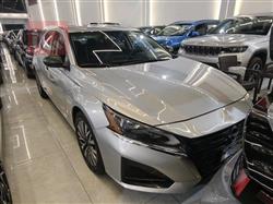 نيسان ألتيما